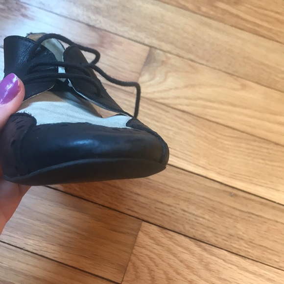 Donated! Boutique 9 Cutout Spectator Pumps - Picture 9 of 13